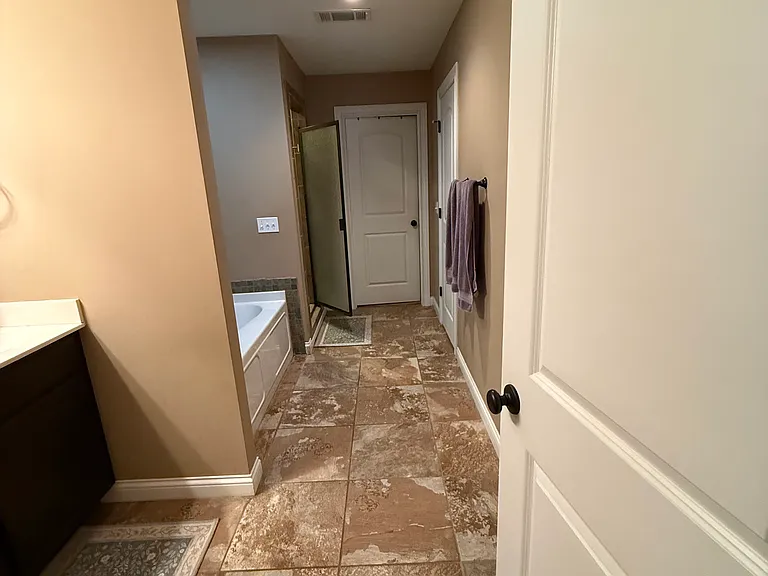 1719 Doran Rd S — Photo 13