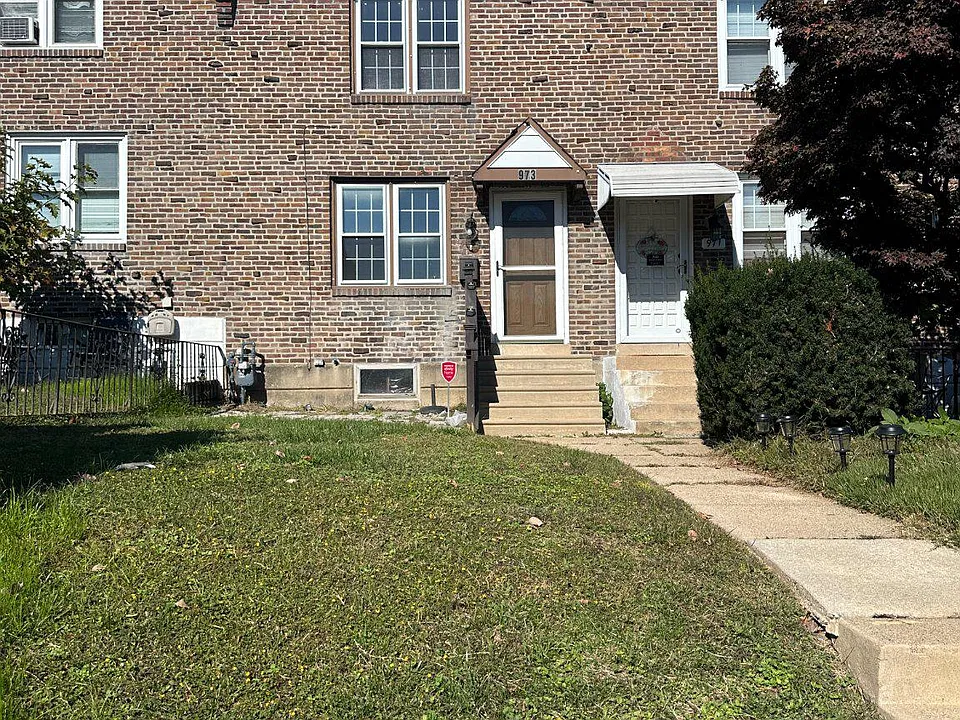 973 Fairfax Rd