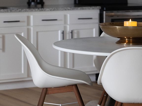 3rd image of 1110 Logan St