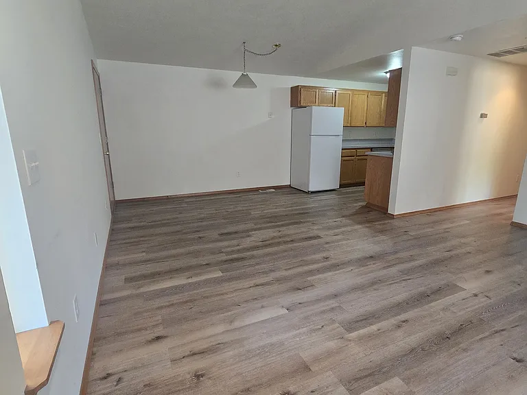 1859 Skyline Ct S #1859 — Photo 5