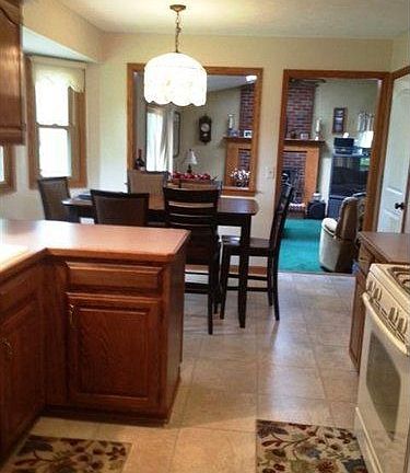 3rd image of 5492 Grace Dr