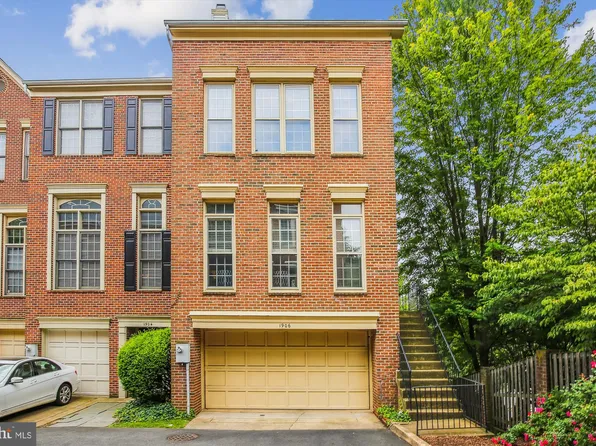 1906 N Daniel St, Arlington, VA 22201