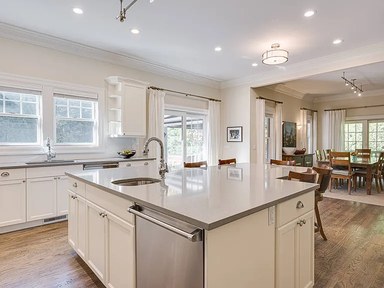 23 Arbutus Rd — Photo 9