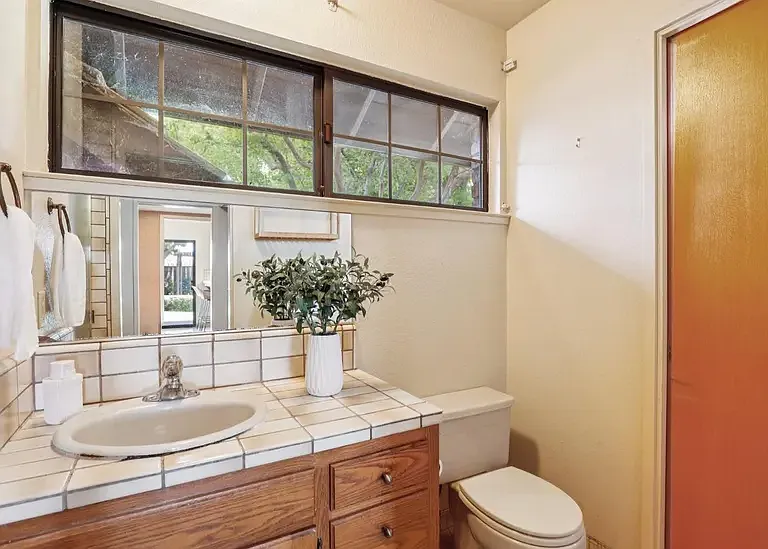 1112 Schauer Ct — Photo 39
