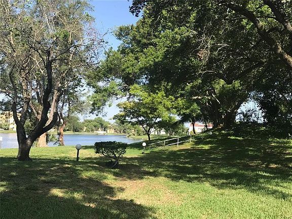 4th image of 3301 Spanish Moss Terrace #420