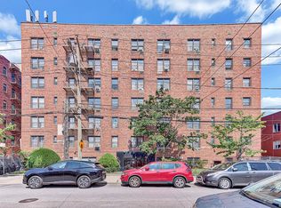 10-40 Neilson St APT 3B, Far Rockaway, NY 11691