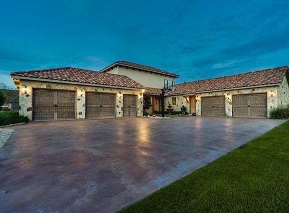 3rd image of 12817 Bella Vita Dr