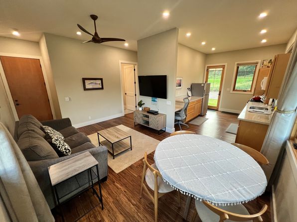 (undisclosed Address)