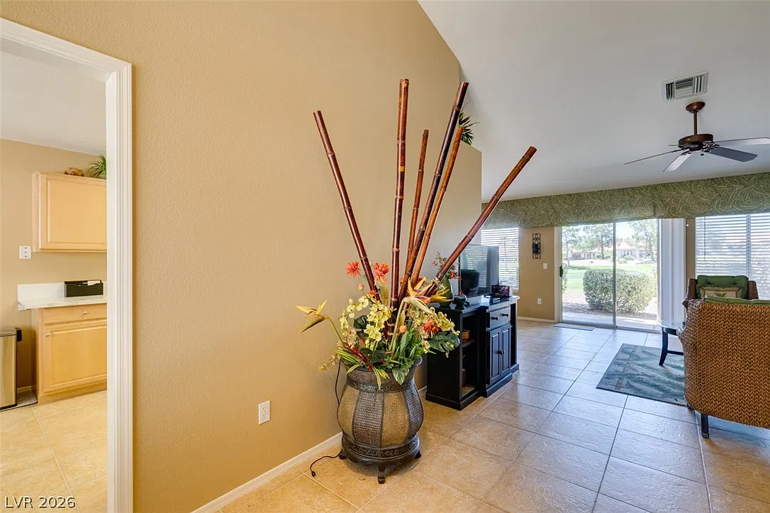 2 bed, 2.0 bath, 1359 sqft, $2,150 — Photo 4