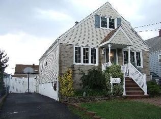 399 Harding Ave, Lyndhurst, NJ 07071
