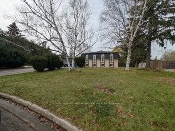 14 Valleycrest Dr, King, ON L7B 1G1
