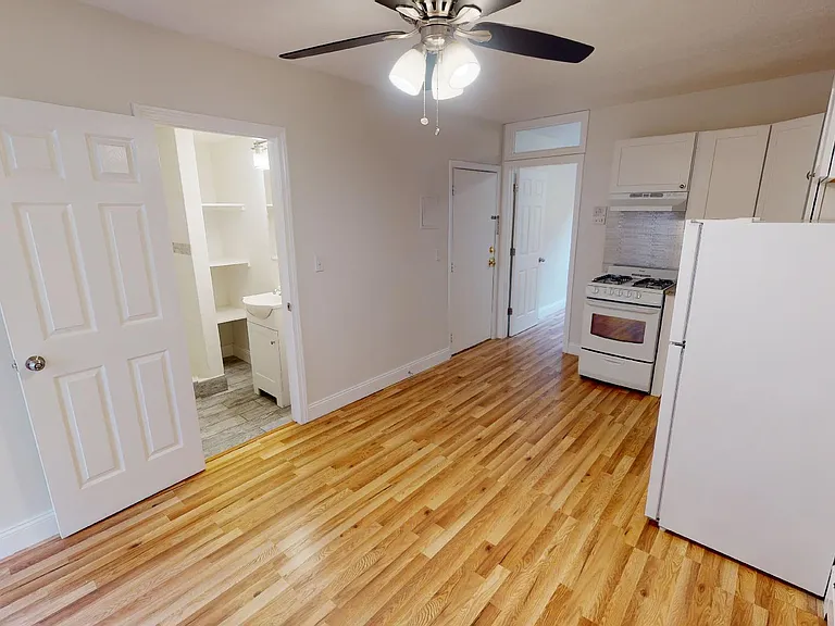 21 Sheafe St #8 — Photo 18