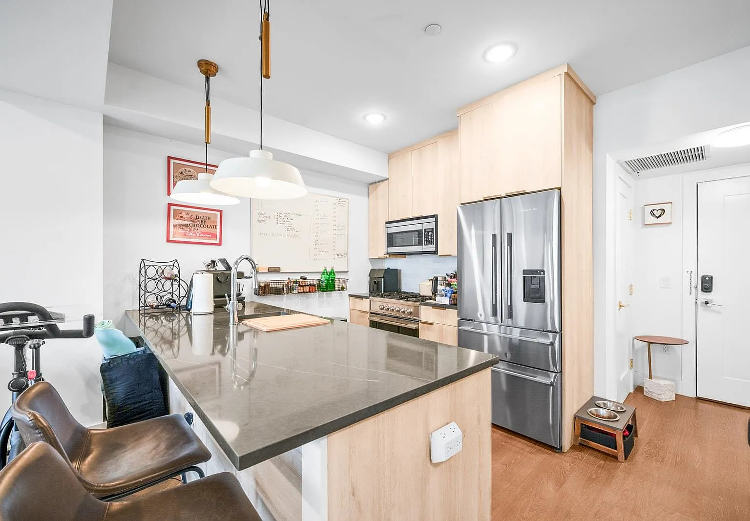 1 bed, 1.0 bath, 711 sqft, $3,800 — Photo 4