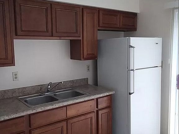 3rd image of 309 Magnolia St #311-A