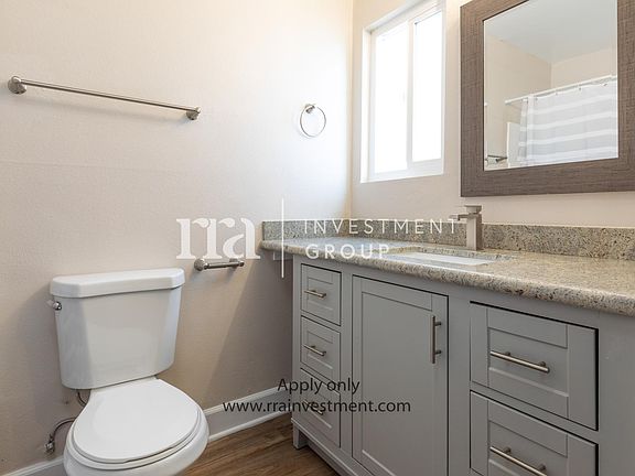 4th image of 2411 Adams Ave APT 27