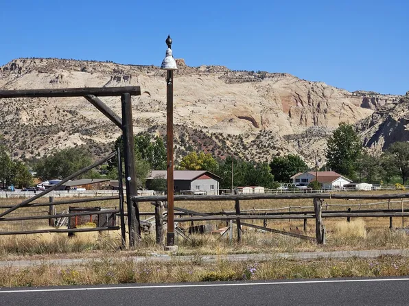 335 E State Highway 12, Escalante, UT 84726