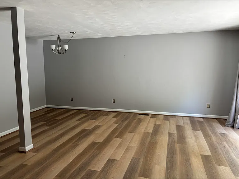 3552 Londonderry Ln — Photo 7