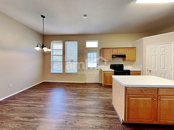 5th image of 3908 Winter Springs Dr