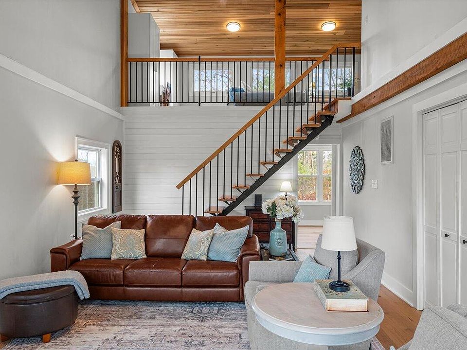 1st image of 1516 V Hobbs Rd