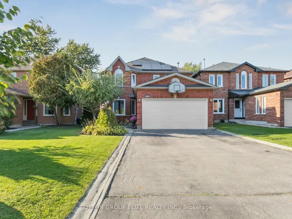 5824 Prairie Cir, Mississauga, ON L5N 6B4