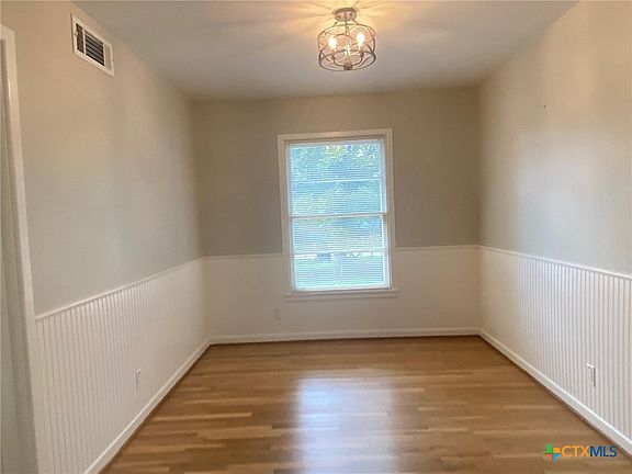 5th image of 1818 S 39th St