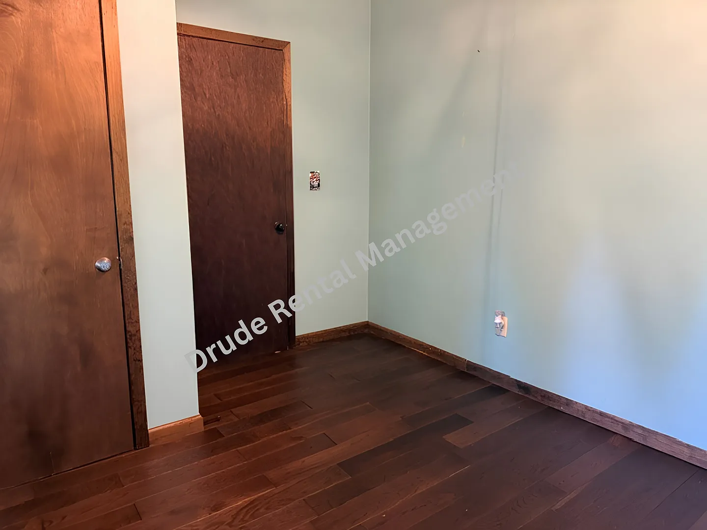 Unique Vintage Home — Photo 2