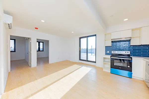 Rented by Oxford Property Group | media 3