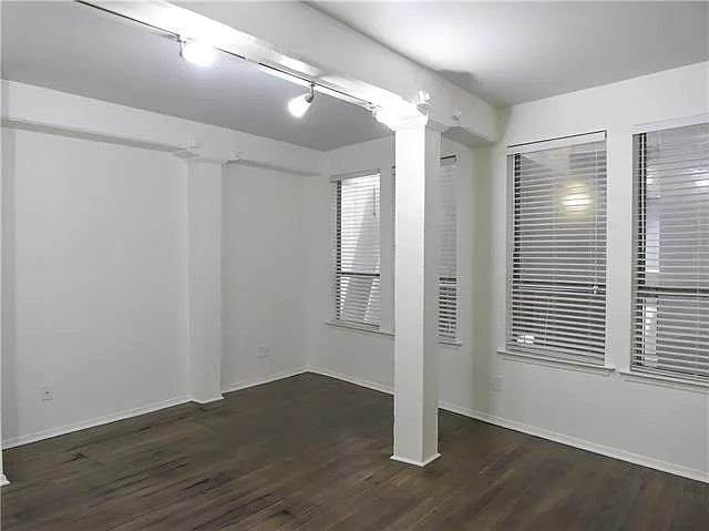 333 Julia St #324 — Photo 9