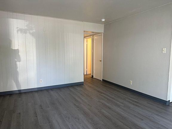 2nd image of 704 S Lincoln Ave APT 9