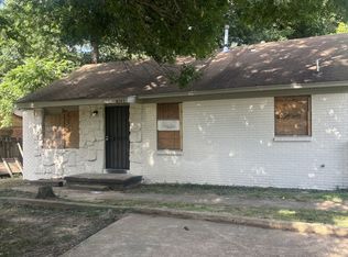 4746 Hodge Rd, Memphis, TN 38109