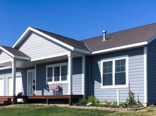 3210 32nd St W, Williston, ND 58801