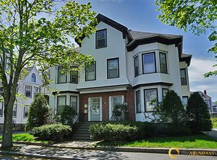 141 Brown St #2B, Waltham, MA 02453