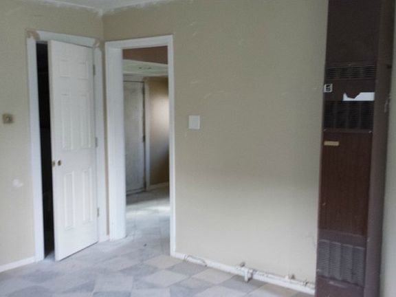 3rd image of 713 2nd Ave N