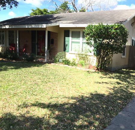 2nd image of 642 Wilshire Pl