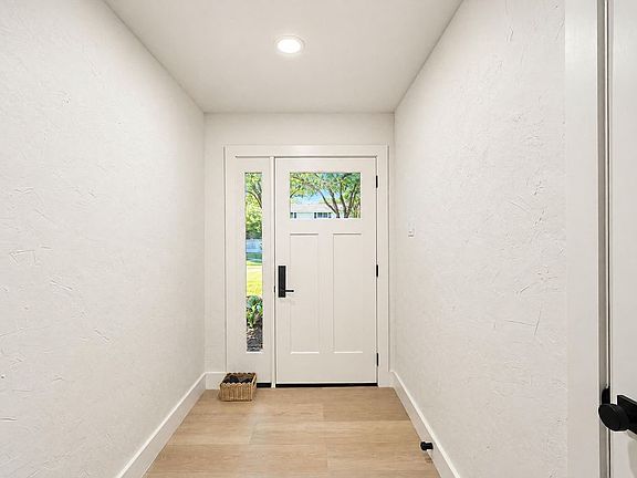 2nd image of 1904 Apollo Rd