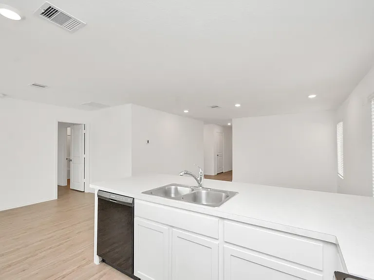 24207 Becker Hollow Ln — Photo 12