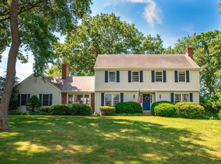 5 Gregory Pl, Old Saybrook, CT 06475