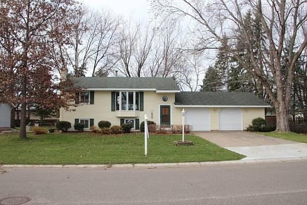 1st image of 16685 Gladiola Ave
