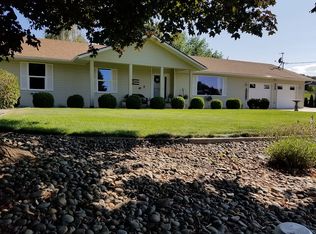 240 Sunset Vista Ln, Selah, WA 98942