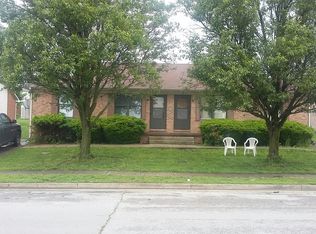 321-323 Bell Place Dr, Nicholasville, KY 40356