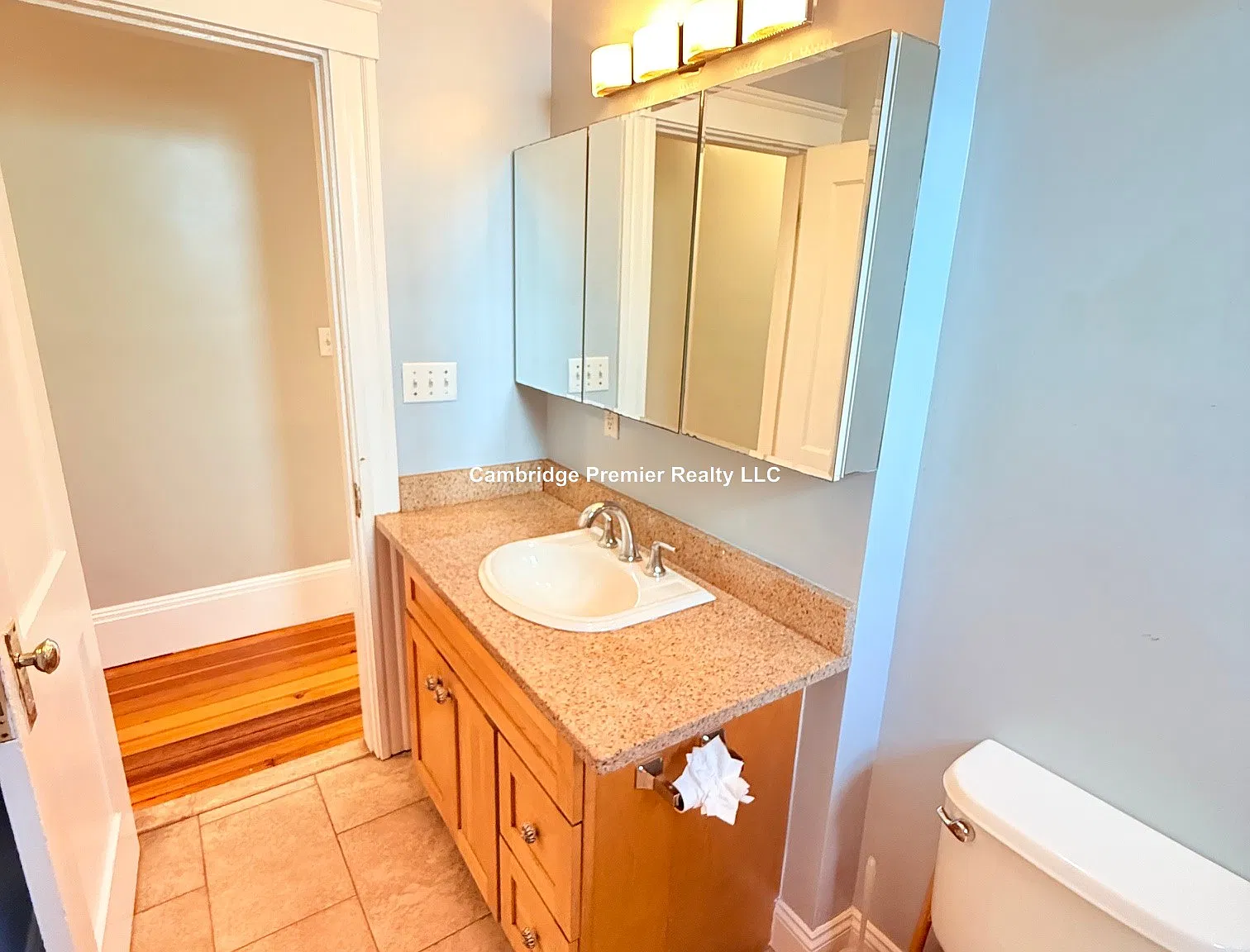 3 bed, 1115 sqft, $4,500 — Photo 4
