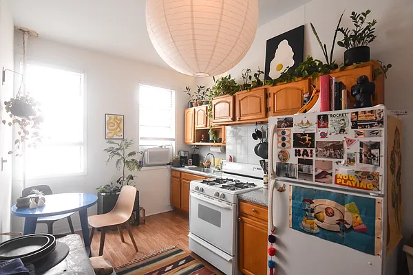 Rented by The Agency | media 28