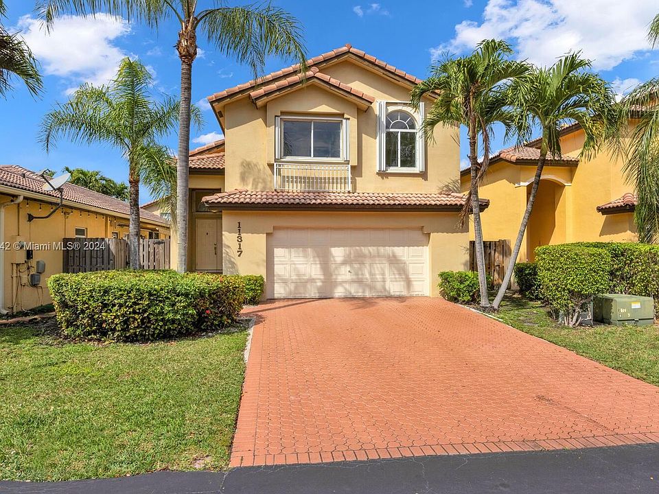 1st image of 11317 NW 52nd Ln