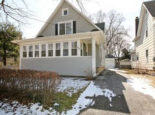 908 Grove St, Dekalb, IL 60115