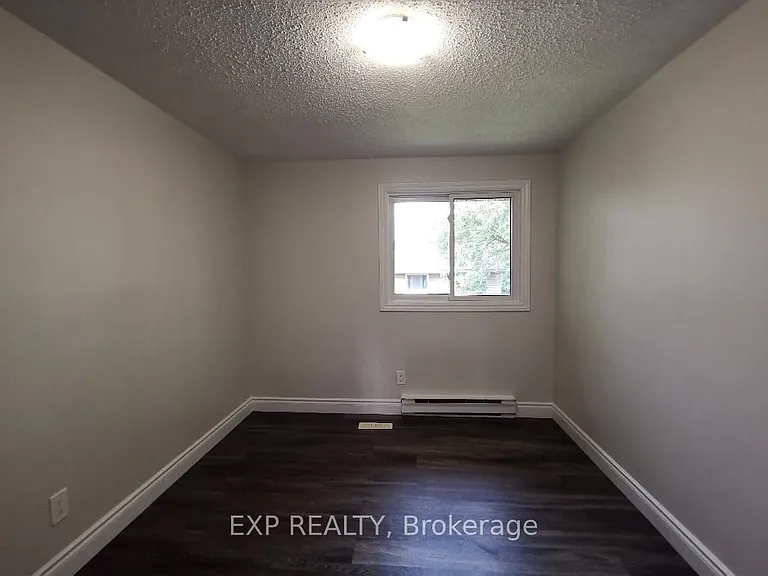 550 2nd St #5 — Photo 11