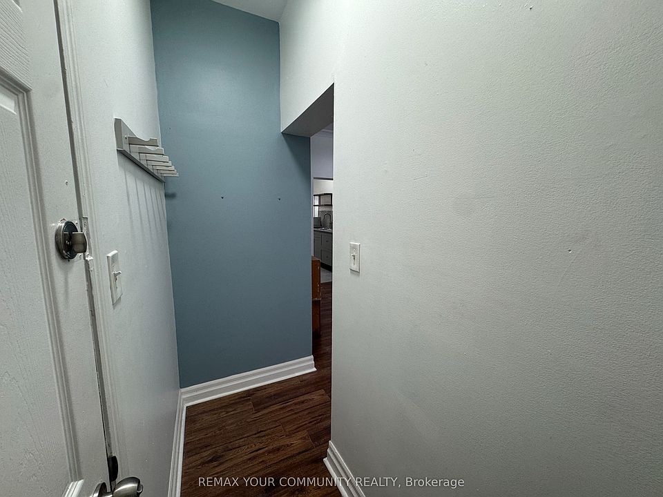 1st image of 358 Main St W #1