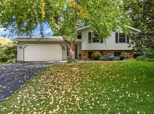 1999 Shafer Dr, Fitchburg, WI 53711