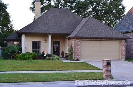 1st image of 201 Bluebonnet Dr