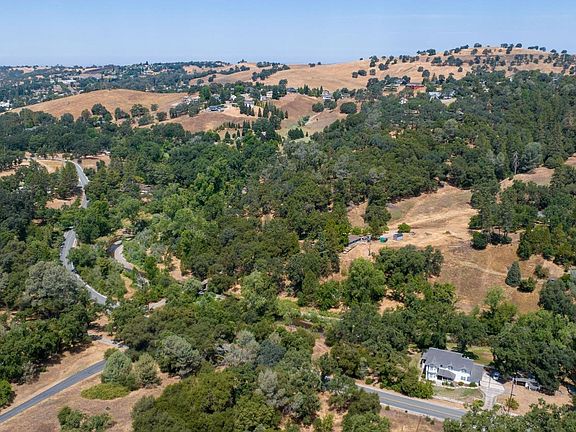 14th image of Sutter Creek Rd