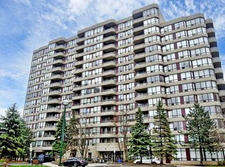 91 Townsgate Dr #609, Vaughan, ON L4J 8E8